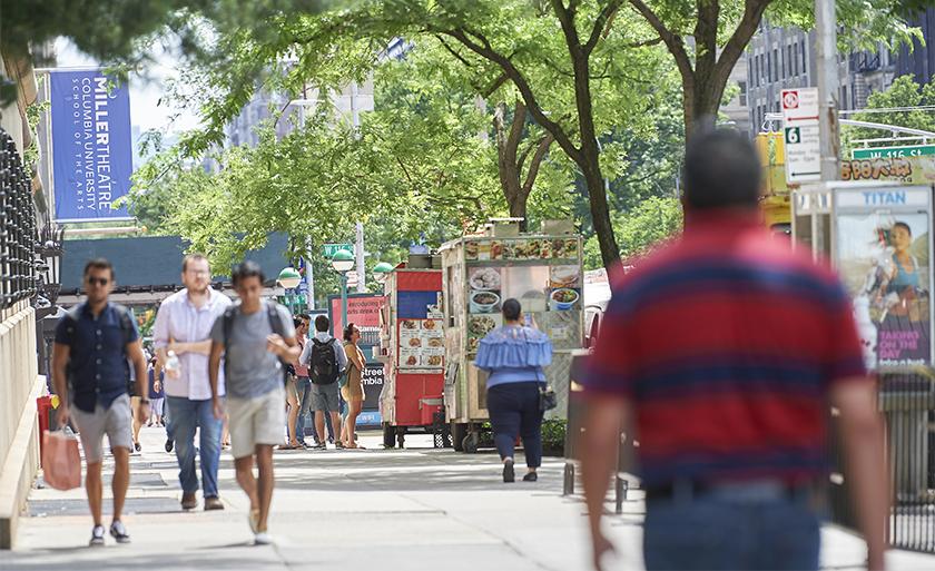 Food carts limit who sidewalk on Broadway outward Columbia.